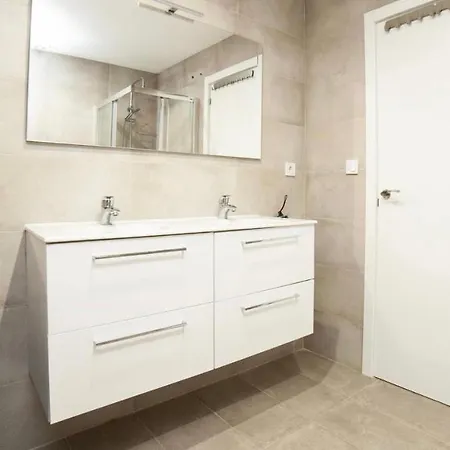 Chic Ramblas Apartamento *