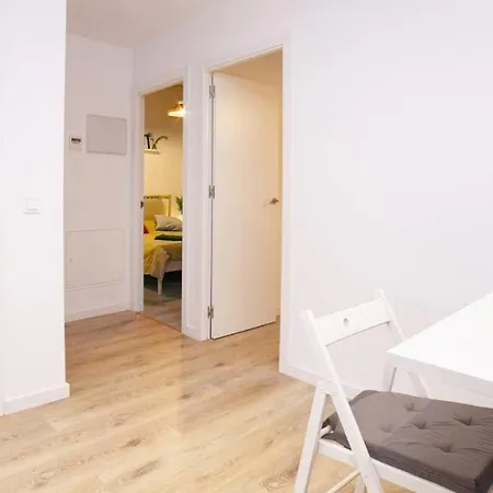 Chic Ramblas Apartment *