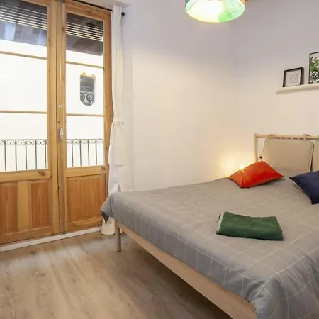 Chic Ramblas Apartment *